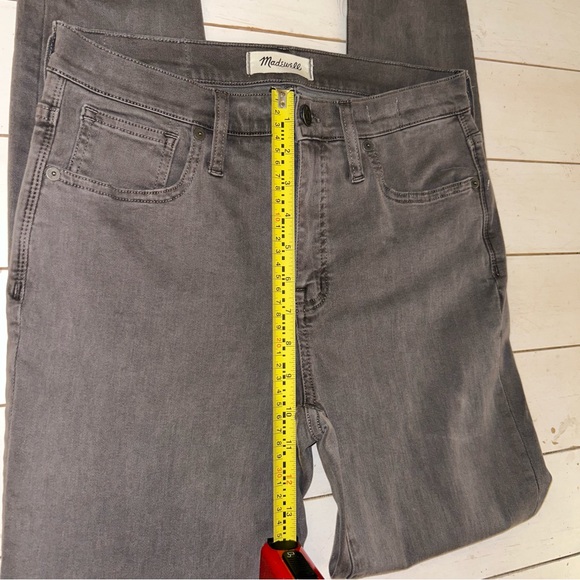 Madewell // Grey Jean Size 28 - Picture 7 of 11